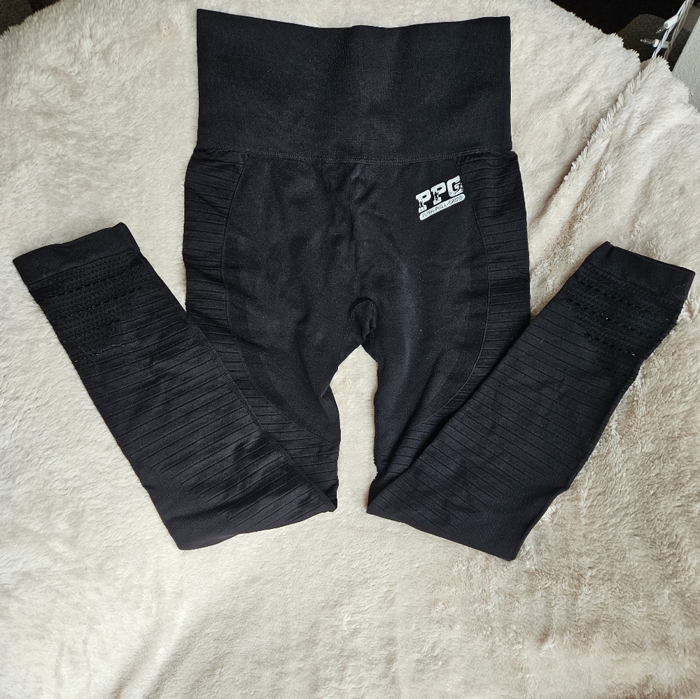 RARE Push Pull Grind ACTIVE GRAY LEGGINGS